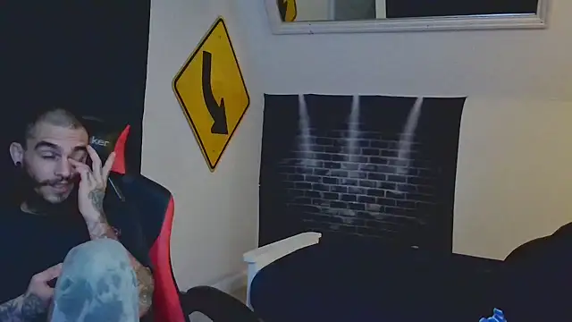 XMeF10 online show from 03-19-25, 03:30