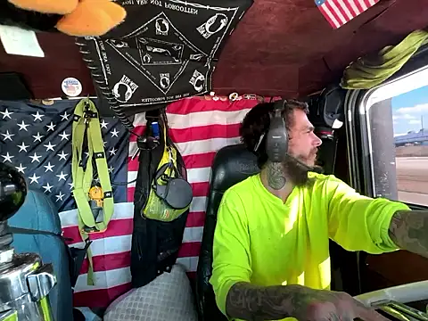 XMeF10 online show from 01-06-26, 06:12