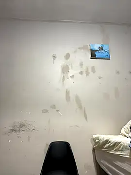 Brencuz online show from 09-24-25, 01:35