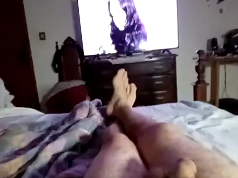 Snapshot of Pladurexxx chatting on 10-07-25, 08:43 Pladurexxx online show from 10-07-25, 08:43