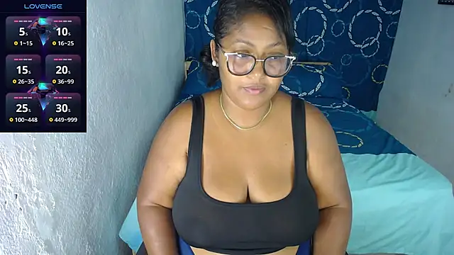 miajoseph  online show from 04-26-26, 03:37