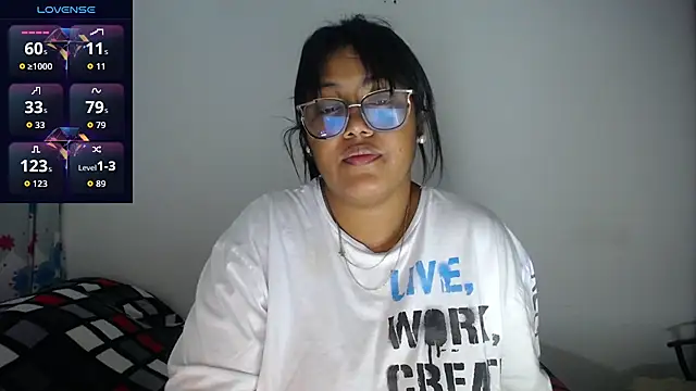 Snapshot of miajoseph_ chatting on 10-27-25, 02:23 miajoseph online show from 10-27-25, 02:23