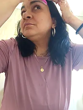 Snapshot of paulinaDiaz1 chatting on 02-20-26, 02:08 paulinaDiaz1 online show from 02-20-26, 02:08