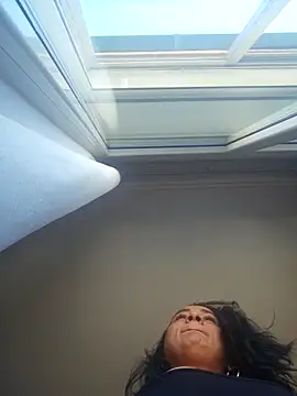 Snapshot of paulinaDiaz1 chatting on 03-25-26, 02:05 paulinaDiaz1 online show from 03-25-26, 02:05