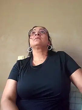 paulinaDiaz1 online show from 04-25-26, 05:54