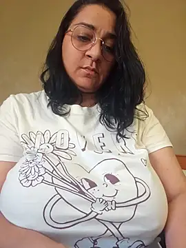 paulinaDiaz1 online show from 04-18-26, 04:53