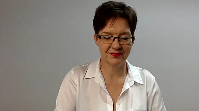 Snapshot of Sofie69Velvet chatting on 01-19-25, 03:32 Sofie69Velvet online show from 01-19-25, 03:32