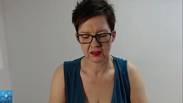 Sofie69Velvet online show from 11-30-25, 07:42