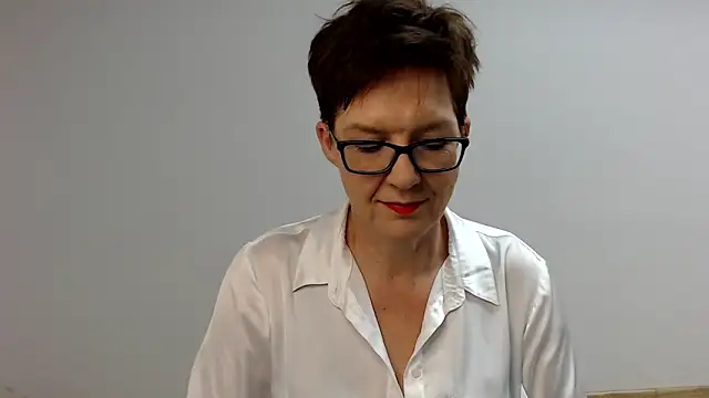 Snapshot of Sofie69Velvet chatting on 03-14-25, 03:58 Sofie69Velvet online show from 03-14-25, 03:58