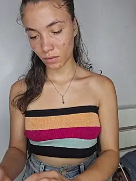 HelenHoltz online show from 12-03-25, 01:43