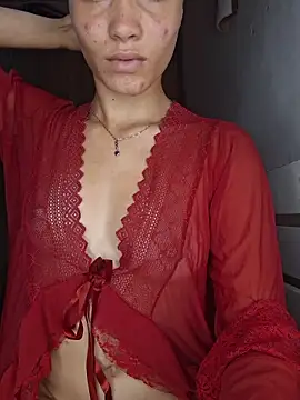 HelenHoltz online show from 12-04-25, 01:54