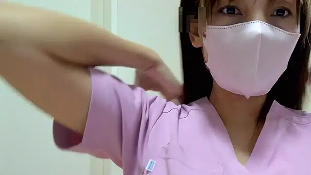 Snapshot of caro-caro chatting on 09-28-25, 04:19 caro-caro online show from 09-28-25, 04:19