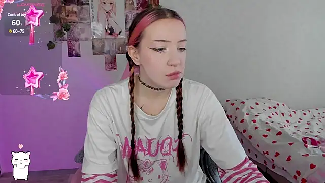 SweetieMollyy online show from 03-18-25, 08:17