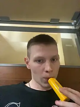 fameboyboo online show from 01-03-25, 03:01