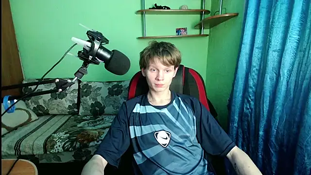 fameboyboo online show from 12-01-25, 09:48