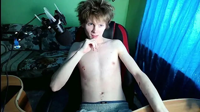 fameboyboo online show from 11-28-25, 10:04