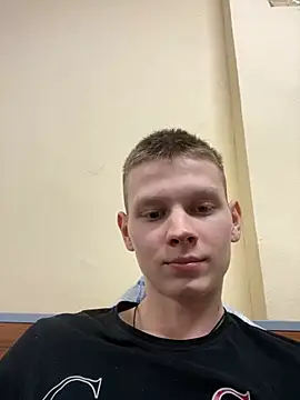 fameboyboo online show from 01-04-25, 07:02