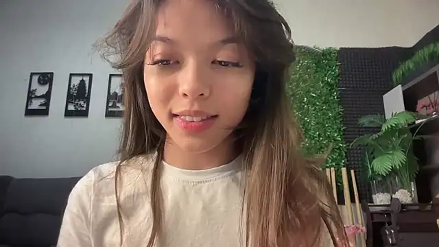 DesiredHoney online show from 10-05-25, 04:42