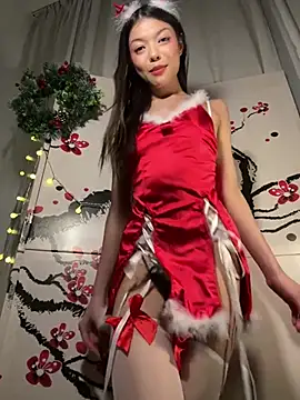 DesiredHoney online show from 12-22-24, 06:48