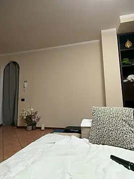 MichelleCara online show from 11-05-25, 07:55