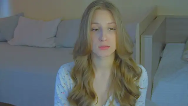 BritneyCruze online show from 04-10-26, 10:11