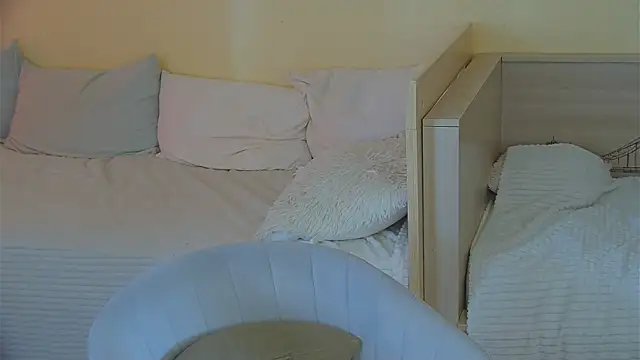 BritneyCruze online show from 04-02-26, 10:00