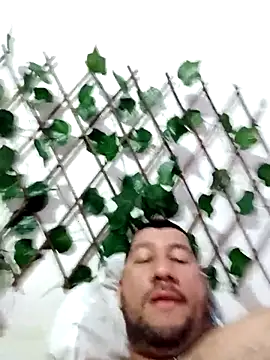 Snapshot of therollingg chatting on 03-15-25, 03:51 therollingg online show from 03-15-25, 03:51