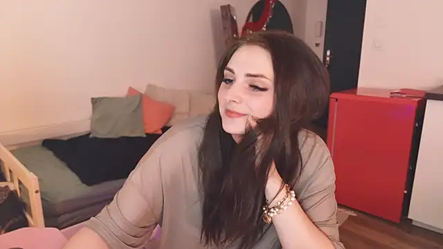 ce leste   online show from 11-17-25, 05:06