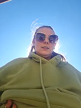 ce leste   online show from 03-18-26, 01:35