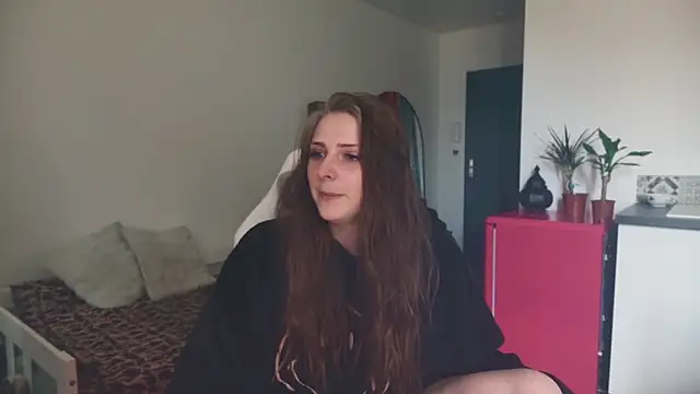 ce leste   online show from 04-18-26, 10:17