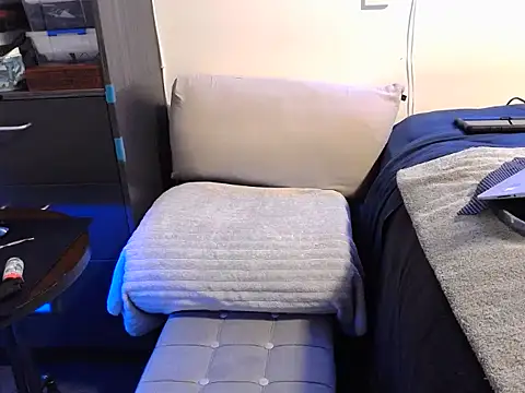 ChunkyMonkey007 online show from 09-15-25, 11:21