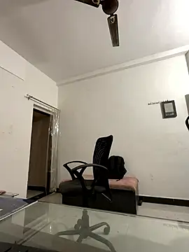 Snapshot of real_meet_girl_finding_in chatting on 12-04-24, 10:51 real meet girl finding in online show from 12-04-24, 10:51