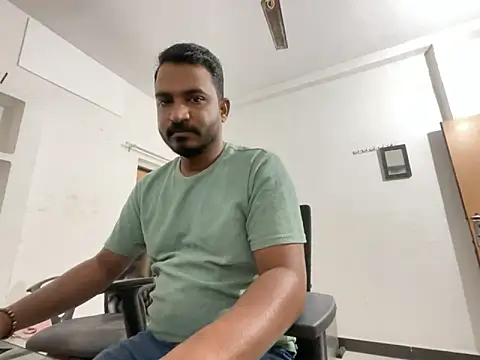 Snapshot of real_meet_girl_finding_in chatting on 12-04-24, 05:43 real meet girl finding in online show from 12-04-24, 05:43