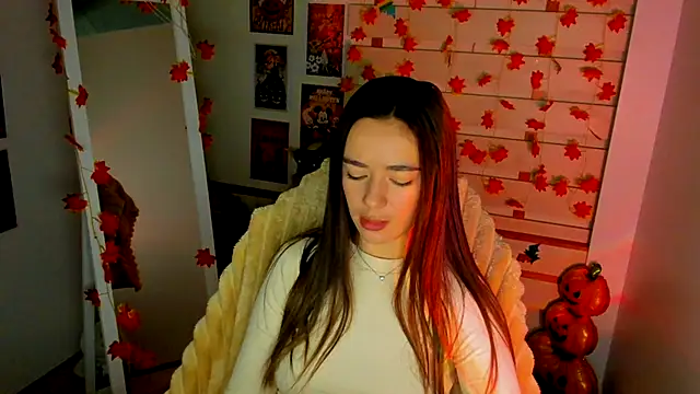 Bella XO online show from 10-27-25, 07:31