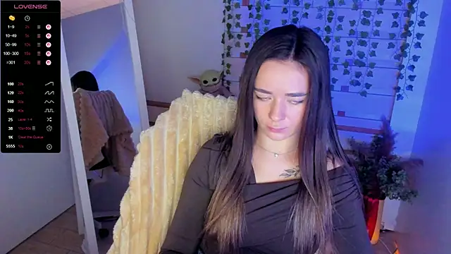 Bella XO online show from 09-28-25, 07:04