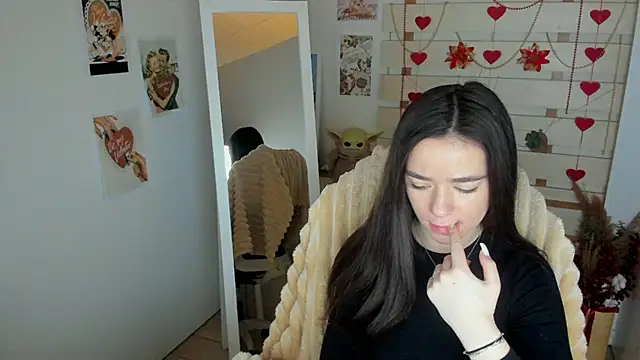 Bella XO online show from 03-12-26, 07:45