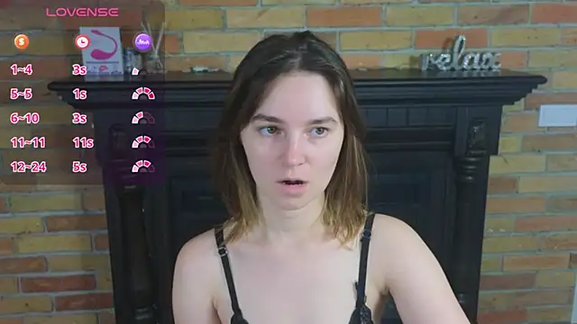 Snapshot of Ellie_Sunset chatting on 06-16-26, 07:41 Ellie Sunset online show from 06-16-26, 07:41