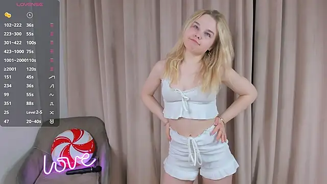 OdetteHarwick online show from 03-15-26, 06:04