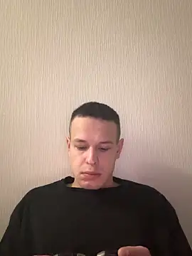 pretty roman online show from 04-22-26, 03:52