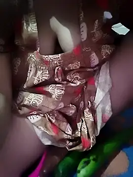 pihu32824 online show from 04-15-26, 09:04