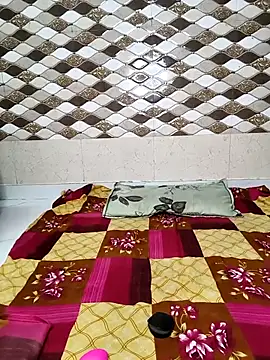 pihu32824 online show from 03-10-26, 07:40