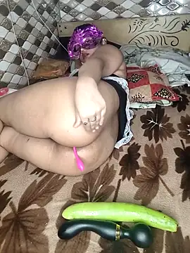 pihu32824 online show from 10-17-25, 08:32