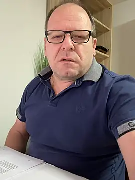 coupleLatinaLovers online show from 02-07-25, 05:52