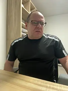 coupleLatinaLovers online show from 02-23-26, 06:14