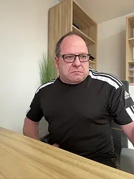 coupleLatinaLovers online show from 02-10-25, 12:39