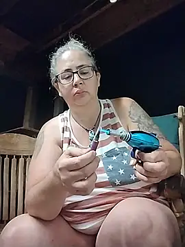 Snapshot of GraceHenderson chatting on 07-28-26, 10:56 GraceHenderson online show from 07-28-26, 10:56