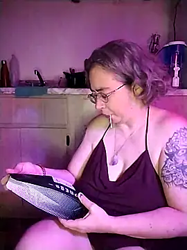 GraceHenderson online show from 03-08-25, 05:07