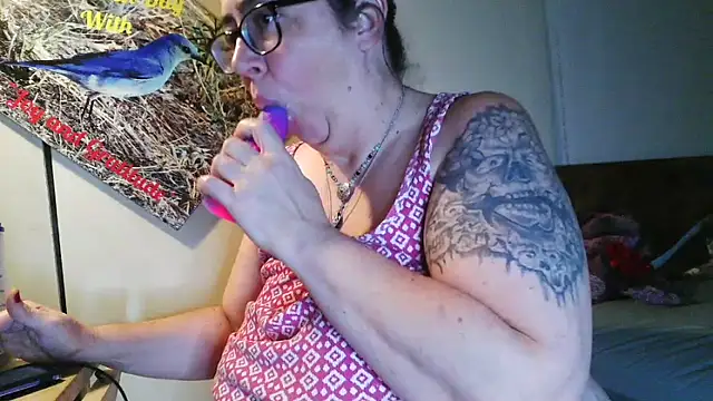 GraceHenderson online show from 11-14-25, 06:39