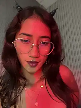 KaitlynLoveCam online show from 05-07-26, 10:35