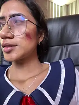 KaitlynLoveCam online show from 11-01-25, 05:47